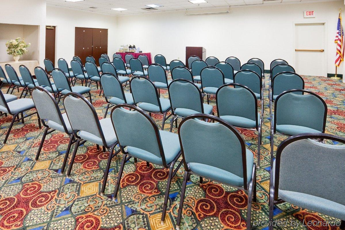 Baymont By Wyndham East Windsor Bradley Airport Hotel Съоръжения снимка