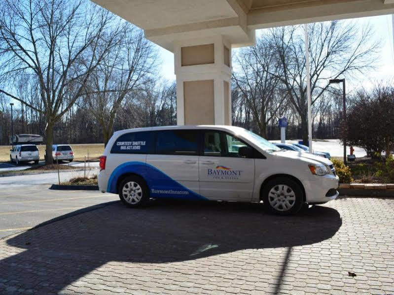 Baymont By Wyndham East Windsor Bradley Airport Hotel Екстериор снимка