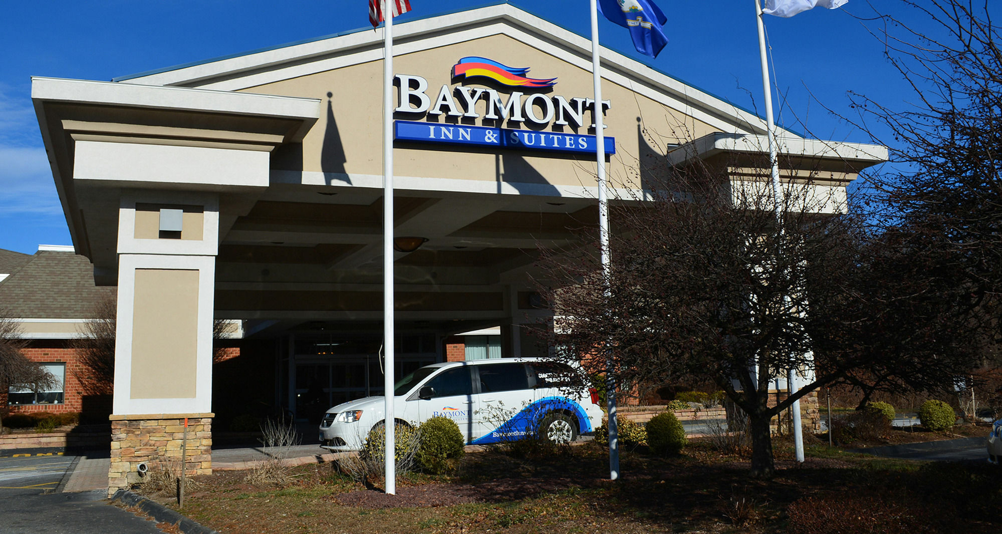 Baymont By Wyndham East Windsor Bradley Airport Hotel Екстериор снимка
