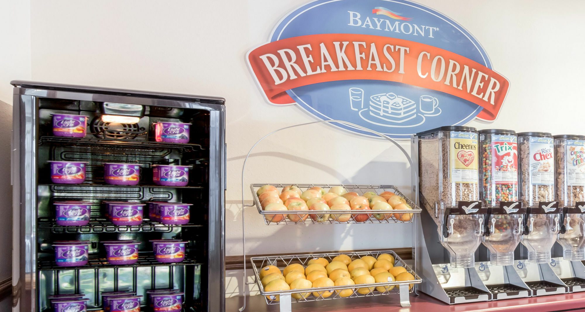 Baymont By Wyndham East Windsor Bradley Airport Hotel Екстериор снимка